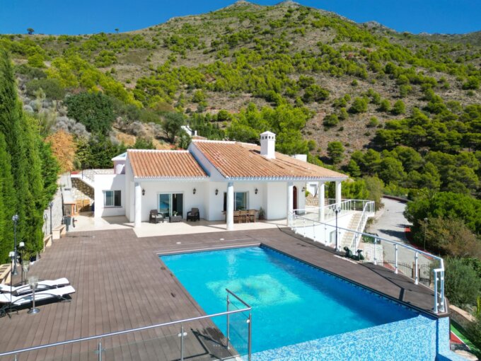 Villa for Sale in Alta Verde, Mijas