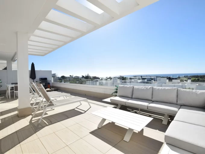 Terrace New Modern Penthouse for Sale in Estepona.