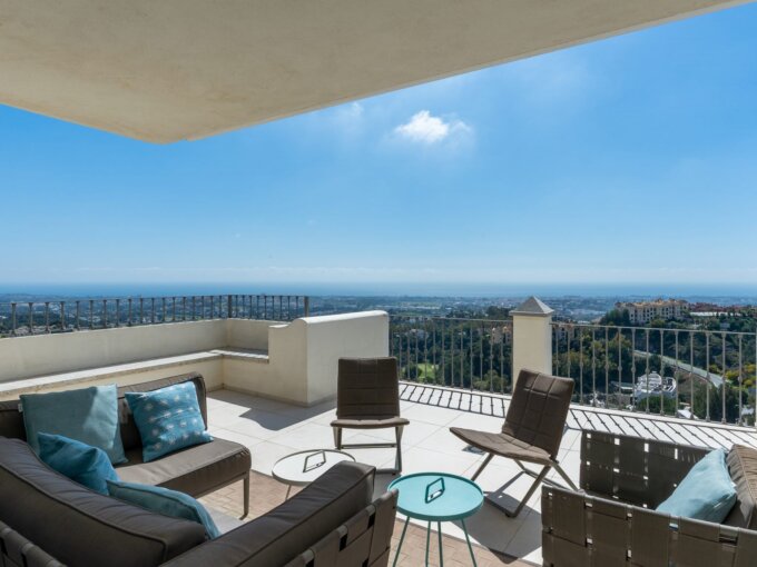 Terrace view Duplex Apartment for Sale in Benahavis