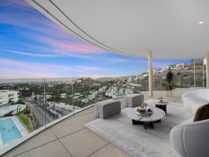 Terrace Luxury Three-bedroom Apartment for Sale. Property for sale in Marbella.