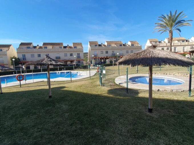 Pool Townhouse for Sale in La Duquesa. Property for sale in Marbella.