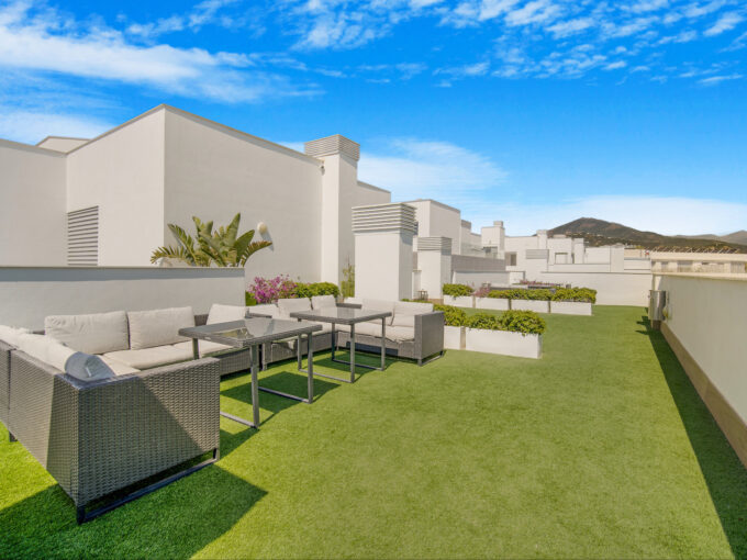 Solarium Penthouse for Sale in Vibrant Guadaiza. Real estate for sale in Marbella.
