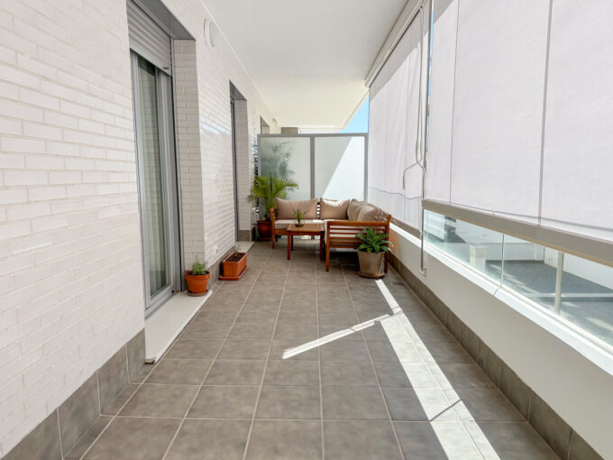 Terrace 3-bedroom Apartment for Sale in Nueva Andalucia. Real estate for sale in Marbella.