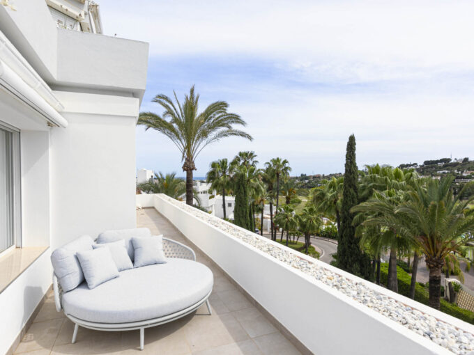 Terrace view Three Bedroom Penthouse in Las Brisas. Property for sale in Marbella.