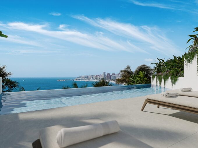 Pool New Townhouse for Sale in Fuengirola. Real estate for sale in Marbella.