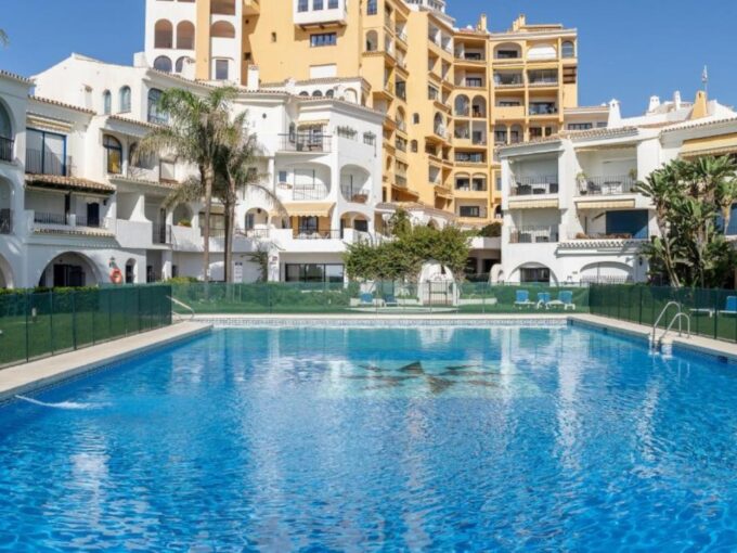 Pool Spacious Studio Apartment for Sale in Cabopino. Property for sale in Marbella.