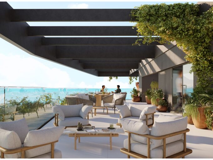 Solarium New Beachfront Apartment in Malaga for Sale. Property for sale in Marbella.