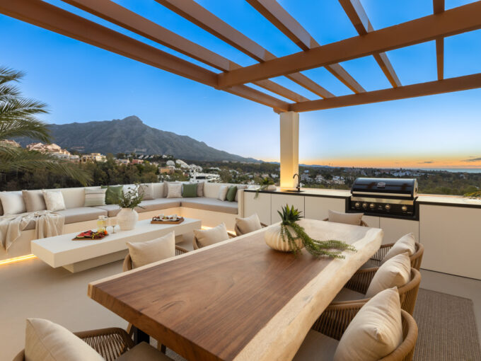 Terrace Duplex Penthouse for Sale in Los Belvederes. Real estate for sale in Marbella.