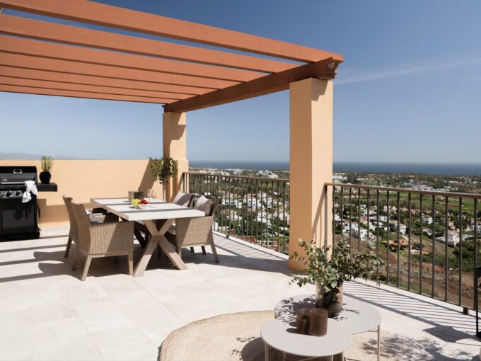 Terrace view Luxury Penthouse for Sale in Hacienda del Señorio de Cifuentes. Property for sale in Marbella.