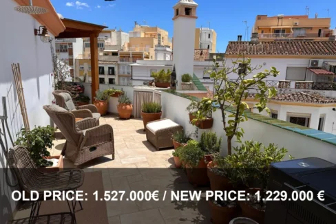Terrace Townhouse for Sale in the Middle of the Old Town of Estepona
