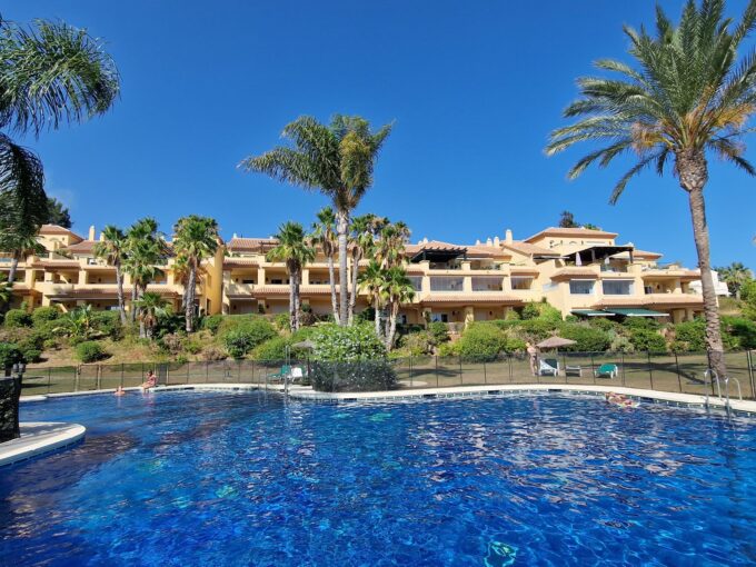 Exterior Beautiful Apartment for Sale in Nueva Andalucia. Property for sale in Marbella.
