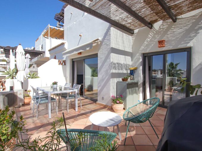 Terrace 2 bedroom Apartment for Sale in Sunset Golf Estepona