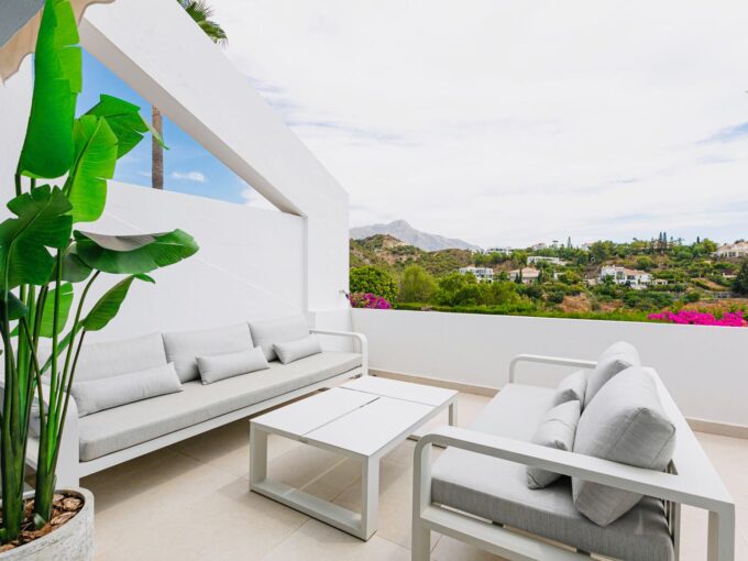 Terrace view Stunning Apartment for sale in El Mirador. Property for sale in Marbella.