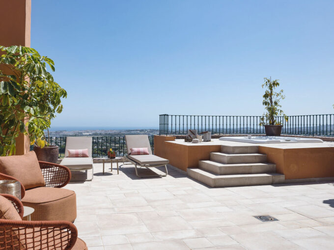 Outdoor Luxurious Duplex Penthouse for Sale in Los Belvederes