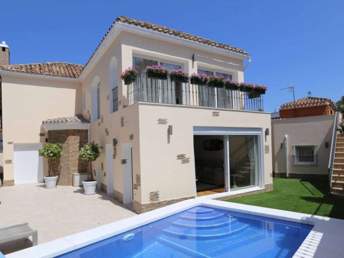 Refurbished Villa for Sale in San Pedro Playa. Real estate for sale in Marbella.