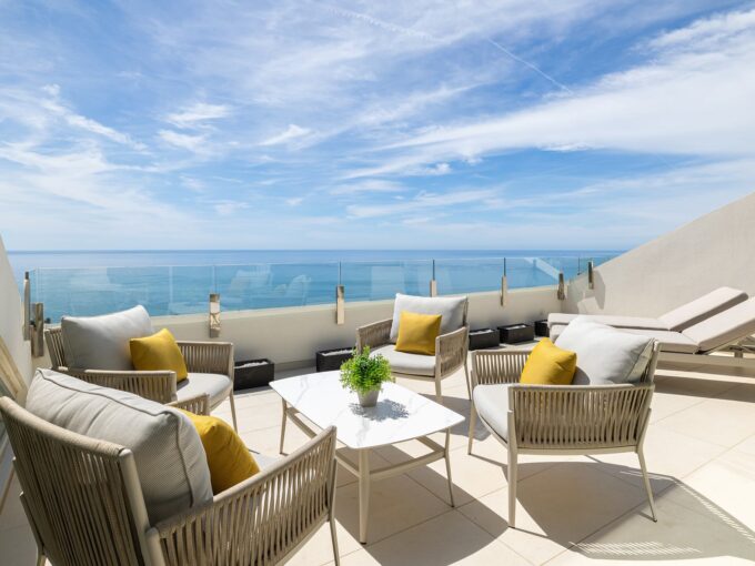 Terrace Duplex Penthouse for Sale with Spectacular Sea Views