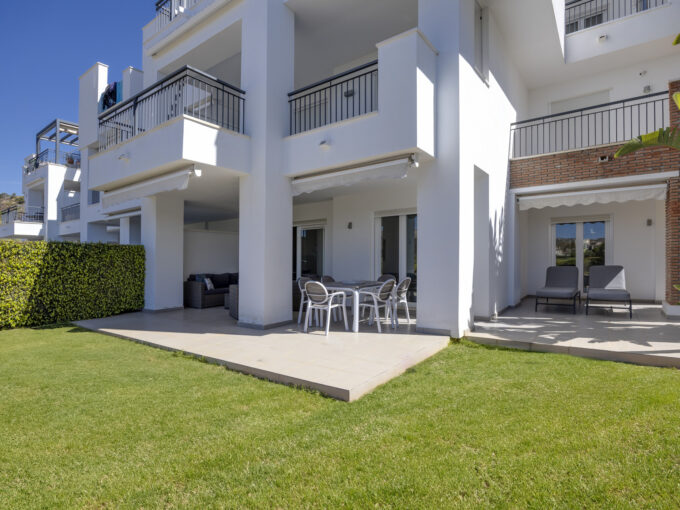 Garden area Garden Apartment for Sale in Los Arqueros. Real estate for sale in Marbella.