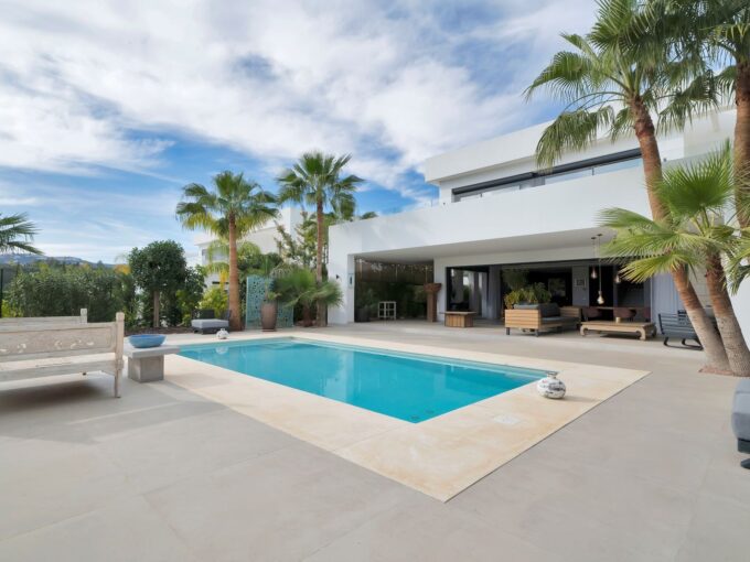Pool Unique Villa for Sale in La Cala Golf. Real estate for sale in Marbella.