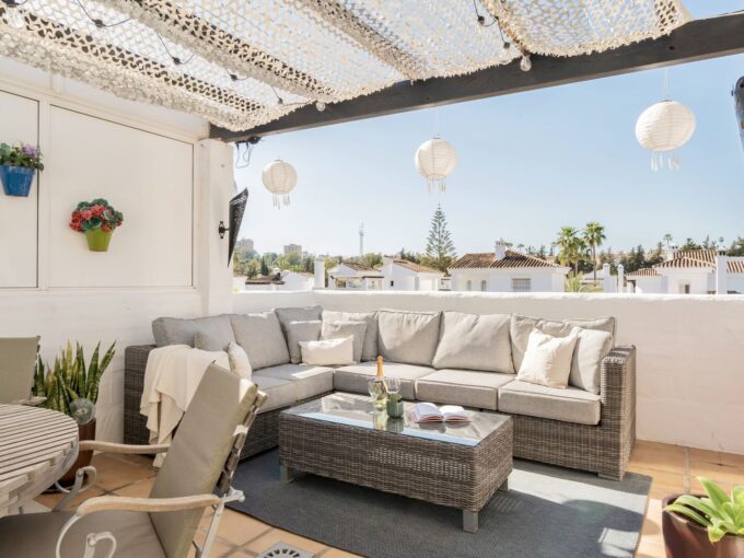 Terrace Luxurious Duplex Penthouse for Sale in Nueva Andalucía