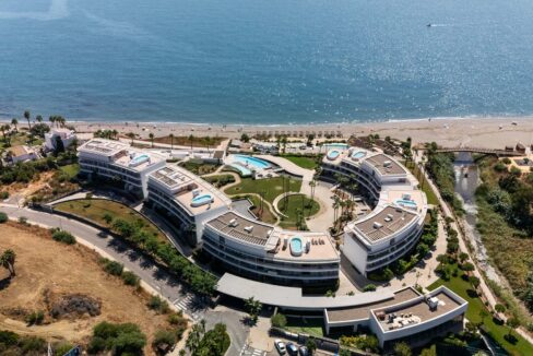 Coplex Beachfront Modern Apartment for Sale in Estepona. Property for sale in Marbella.