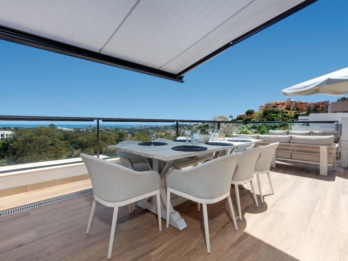 Outdoor table Luxury Penthouse for Sale in La Cerquilla, Marbella