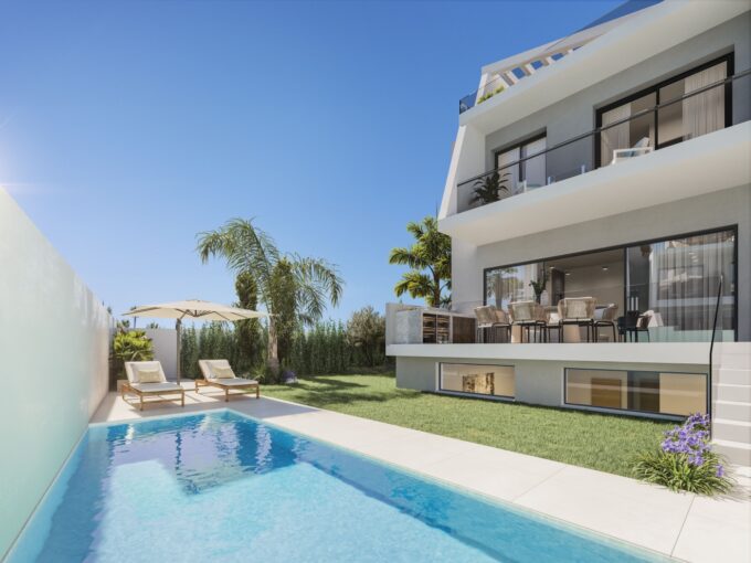 Pool New Townhouse for Sale in Los Flamingos Golf. Property for sale in Marbella.