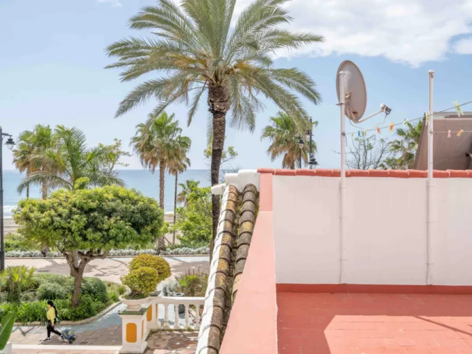 Terrace view Townhouse with Sea Views for Sale in Estepona, Marbella