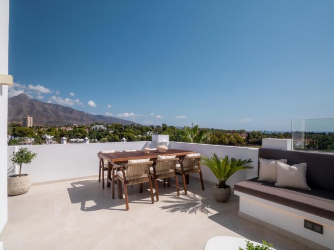 Outdoor table Duplex Penthouse for Sale with Panoramic Views in Nueva Andalucía, Marbella