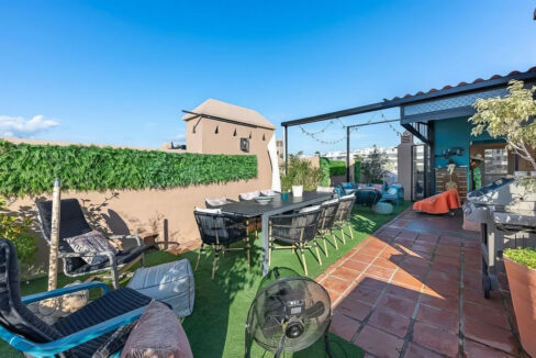 Solarium Exclusive corner duplex penthouse for Sale in Selwo