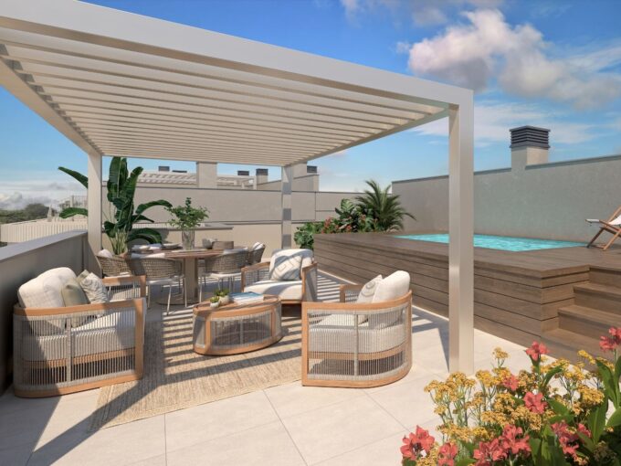 Solarium New Golf Apartment for Sale in Estepona, Costa del Sol