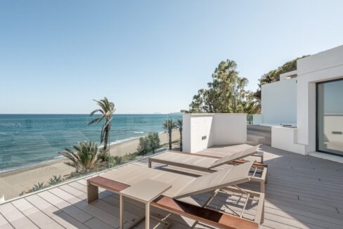 Relax Beachfront Townhouse for Sale in Estepona, Costa del Sol
