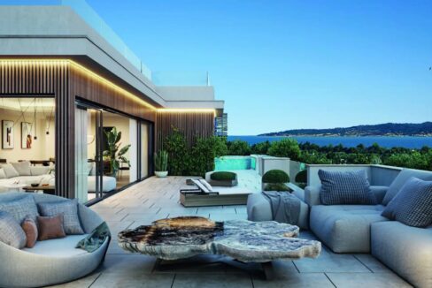 Solarium New Luxury Apartment for Sale in Marbella, Costa del Sol