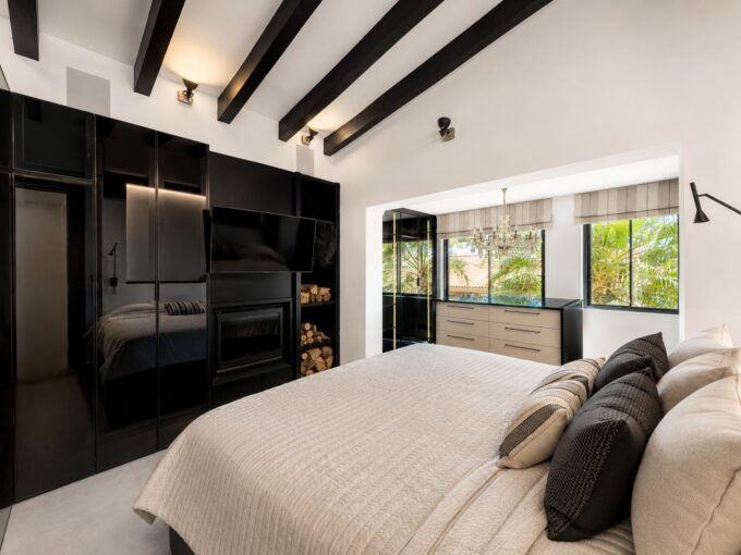 Bedroom suite in Designer Villa for sale in Nueva Andalucía, Marbella, Spain