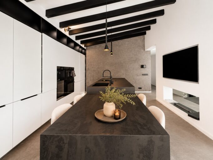 Kitchen with decor Designer Villa for sale in Nueva Andalucía, Marbella, Spain