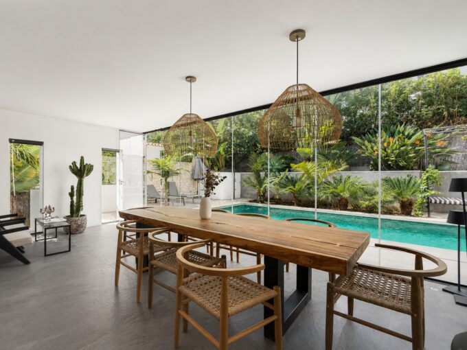 Pool dining room in Designer Villa for sale in Nueva Andalucía, Marbella, Spain