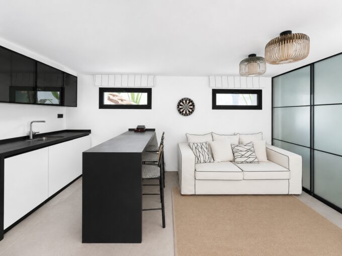 Loung kitchen