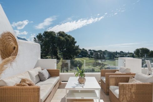 Outdoor space Penthouse with Rooftop Terrace for Sale in Aloha, Nueva Andalucia