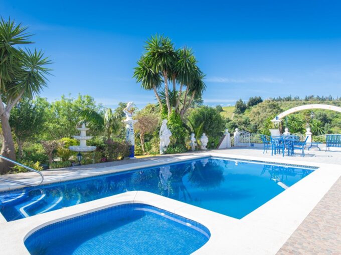 Heated swimming pool at a luxury villa in Estepona